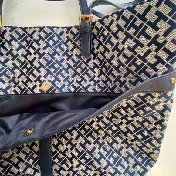 Tommy Hilfiger Navy &White Geometric Tote Bag/purse vegan Leather monogram large - Picture 5 of 13